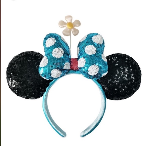 ~💙NWT Disney Parks Timeless White Daisy Blue Sequin Polka Dot Bow~ - Picture 4 of 4